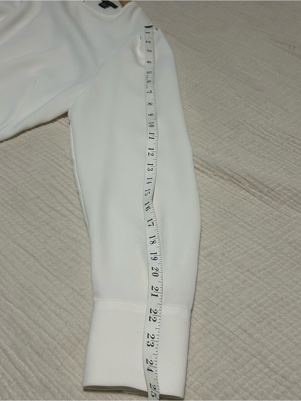 ANN TAYLOR
Cream Long-Sleeve Blouse - Classic Women's Top - Picture 8 of 11